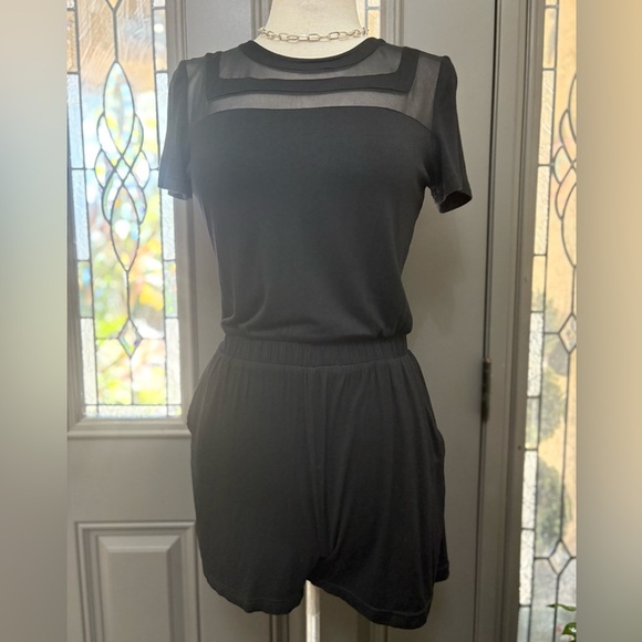 Anthropologie Sans Souci Black Sheer Neckline Romper Size: Large - Picture 1 of 8